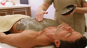 Naturopathy-Treatments-mud
